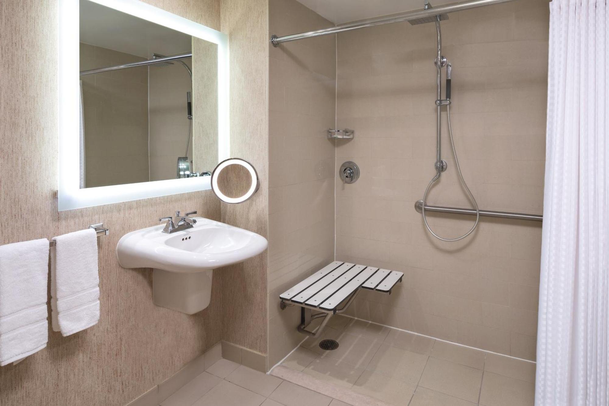 Hotel The Westin Southfield Detroit Esterno foto